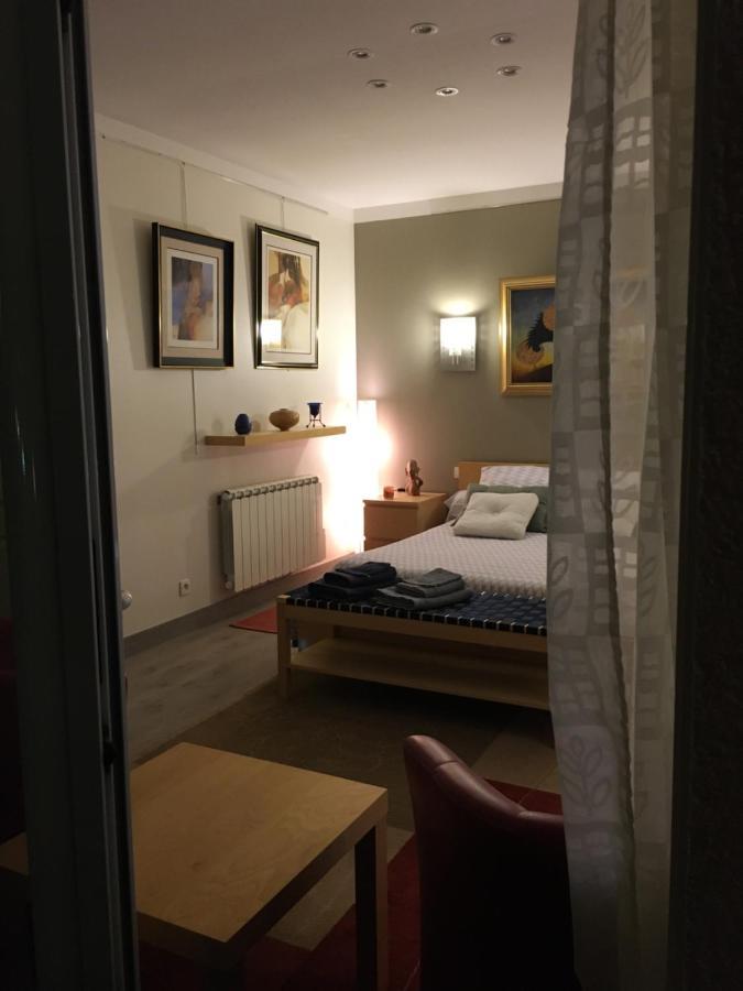 La Chambre Des Amis Parthenay Exterior photo